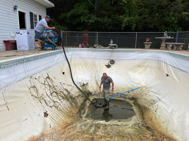 Pool Cleaning in Davidson, North Carolina